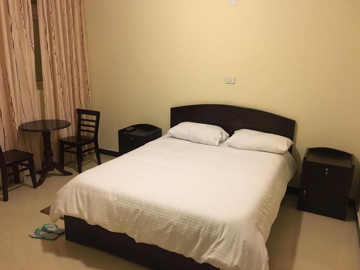 Cheers Bed & Breakfast Adís Abeba Exterior foto